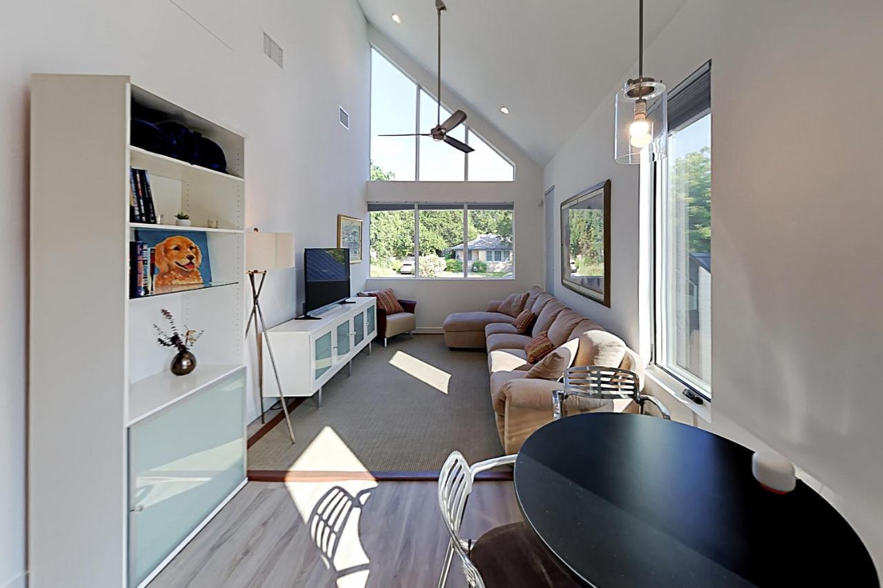 Elegant Modern Soco Suite - Alfresco Dining & Yard Home Austin Exterior photo